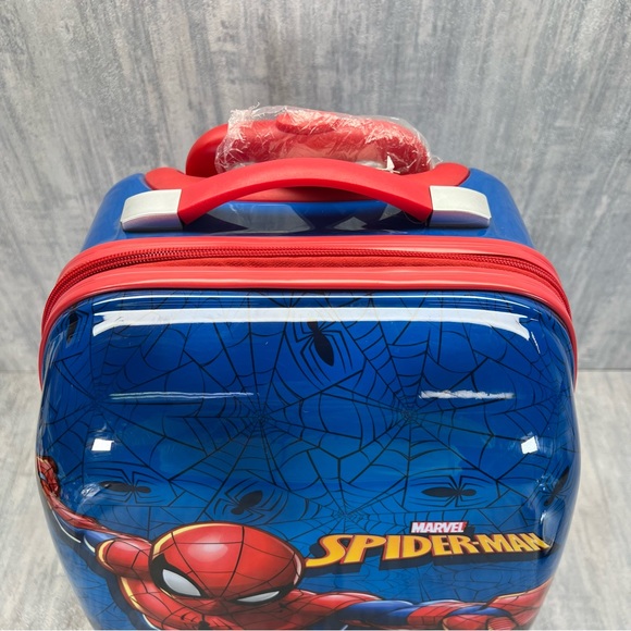 Heys Marvel Spiderman Hardside Kids Carry On 18" Spinning Luggage Bag Wheeled - Picture 3 of 13
